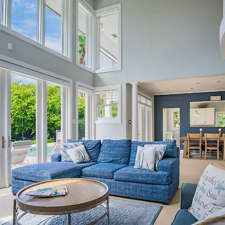Luxurious Oceanfront El Oceano Villa